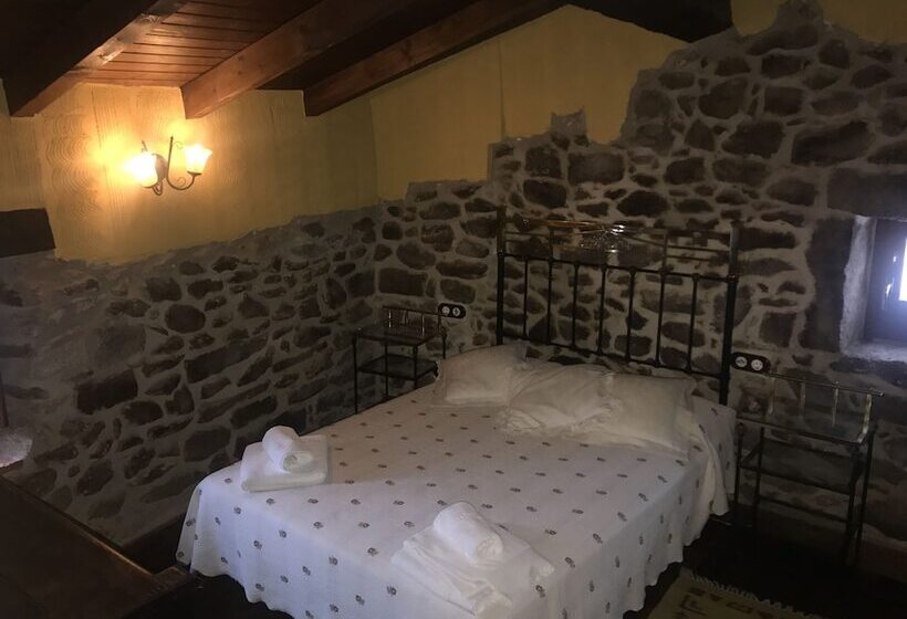 Отель Rural La Muralla De Ledesma