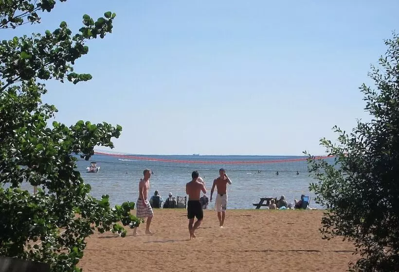 Hotelli Sikhalls Camping Och Restaurang