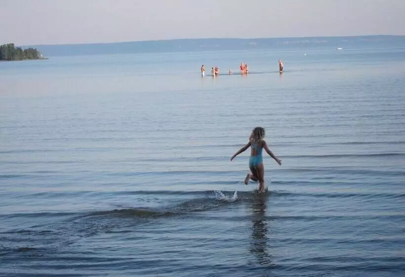 Hotelli Sikhalls Camping Och Restaurang