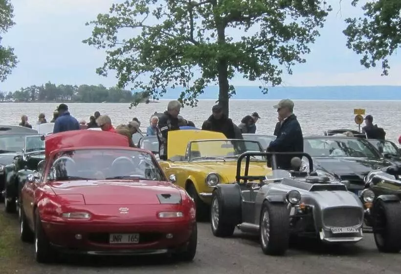 Hotelli Sikhalls Camping Och Restaurang