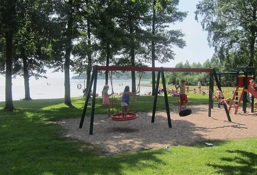 Hotelli Sikhalls Camping Och Restaurang