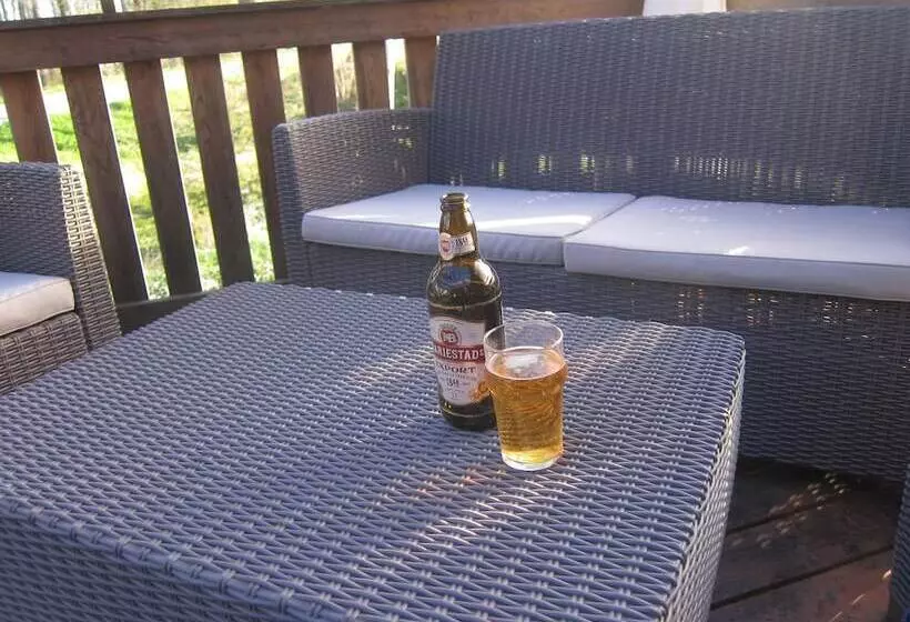 Hotelli Sikhalls Camping Och Restaurang