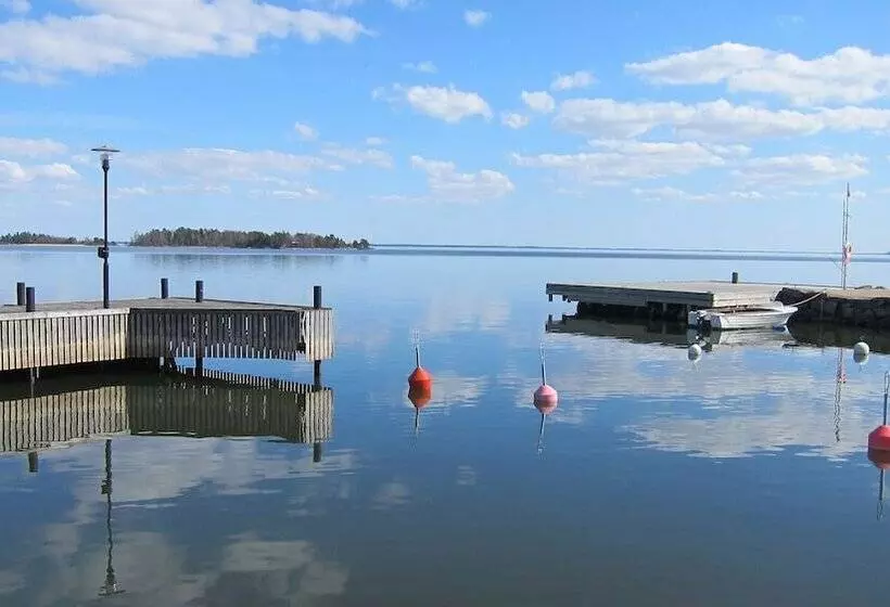 Hotelli Sikhalls Camping Och Restaurang