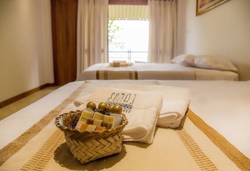 ホテル Sumaj Lagoon Lodge