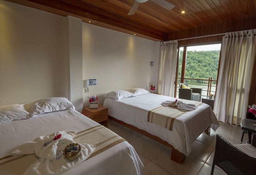 ホテル Sumaj Lagoon Lodge