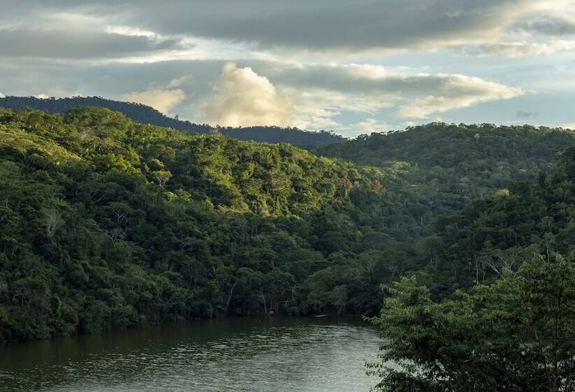 ホテル Sumaj Lagoon Lodge