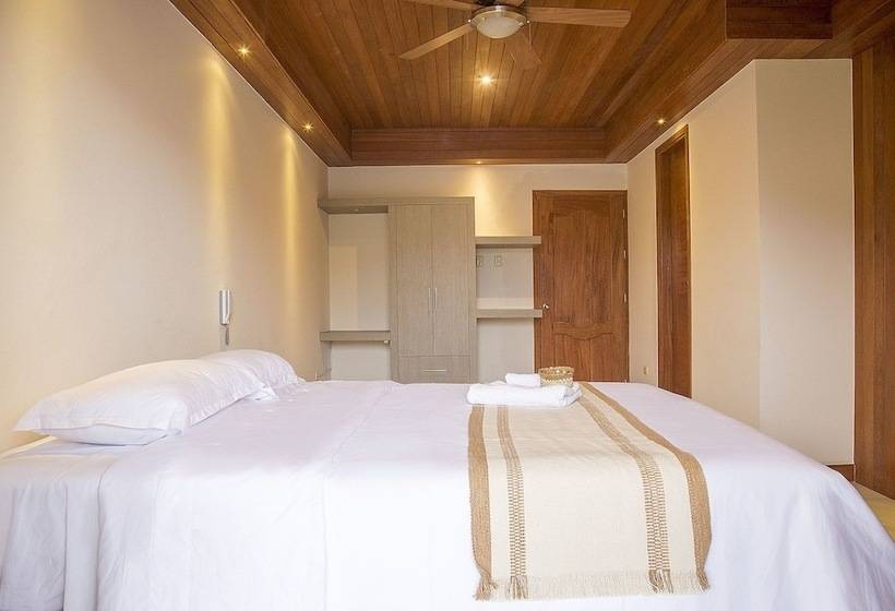 ホテル Sumaj Lagoon Lodge