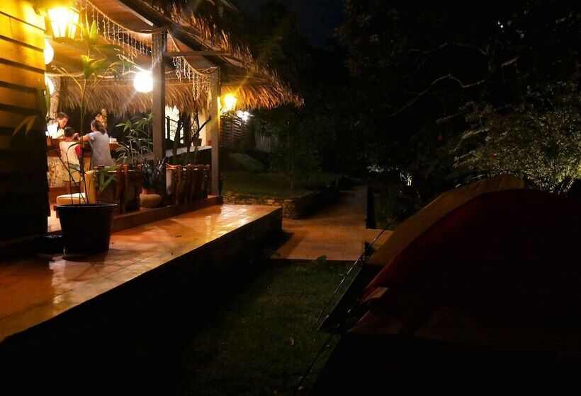 ホテル Sumaj Lagoon Lodge