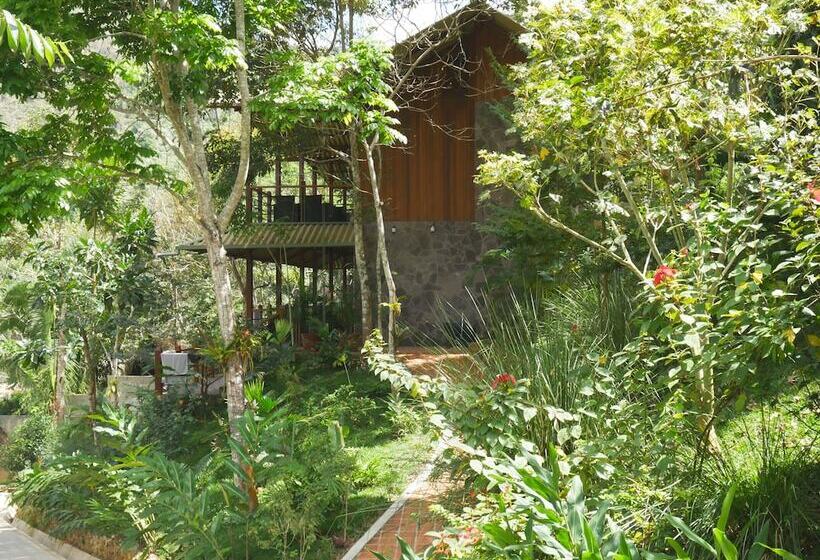 ホテル Sumaj Lagoon Lodge