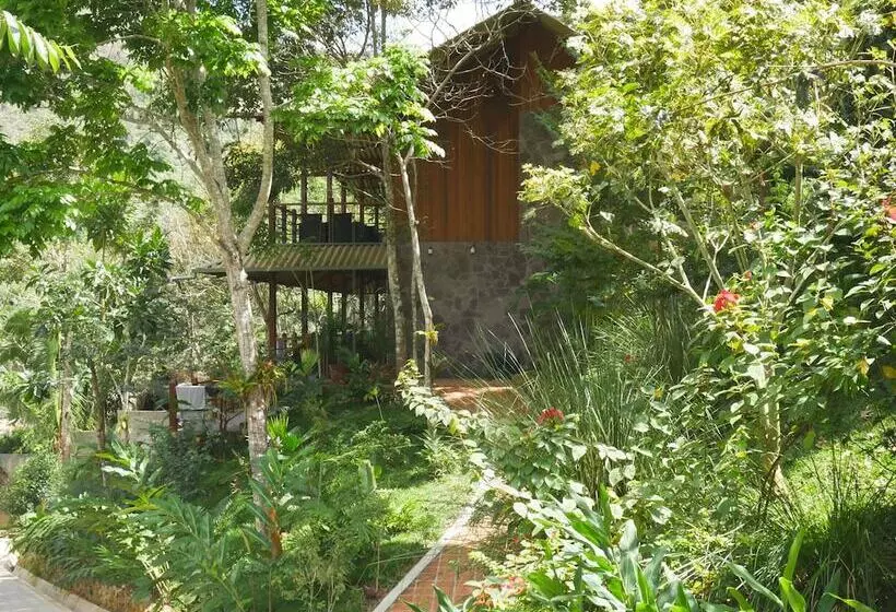 ホテル Sumaj Lagoon Lodge
