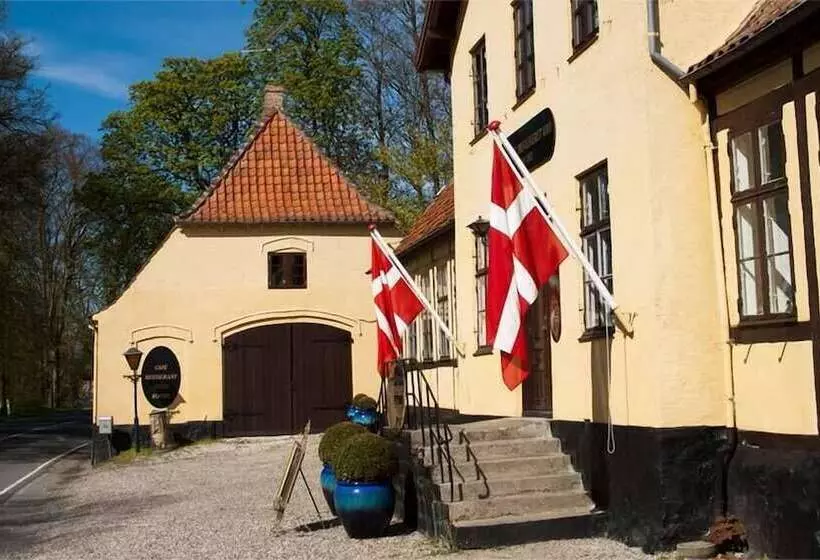 ホテル Tranekær Slotskro