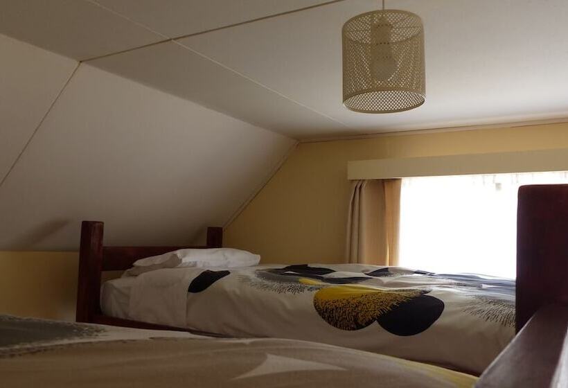 Maytenus Bed And Breakfast Hostel