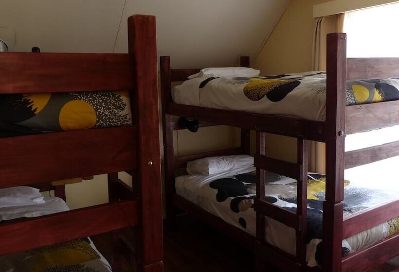 Maytenus Bed And Breakfast Hostel