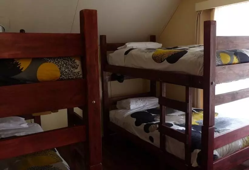 Maytenus Bed And Breakfast   Hostel