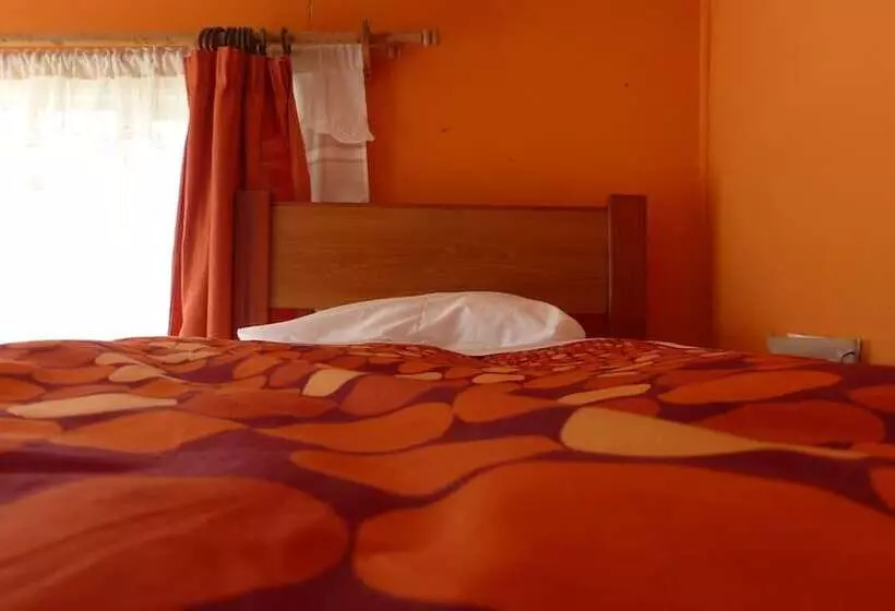 Maytenus Bed And Breakfast   Hostel