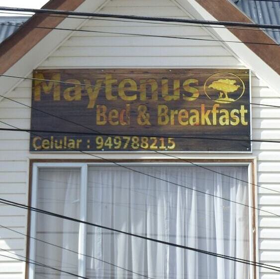 Maytenus Bed And Breakfast Hostel