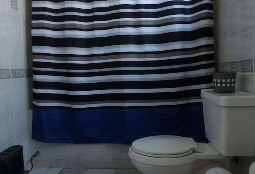 Maytenus Bed And Breakfast Hostel