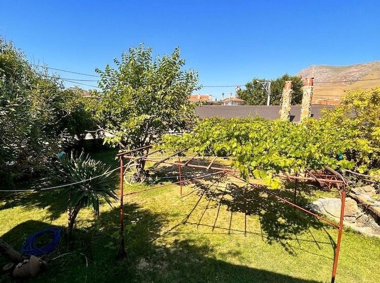 پانسیون Gokceada Uysallar Köy Evi