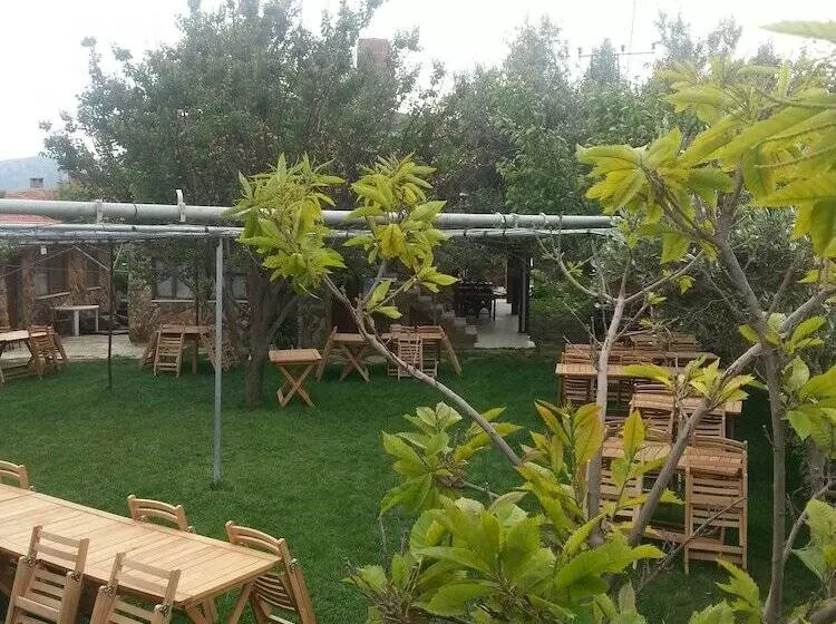 پانسیون Gokceada Uysallar Köy Evi