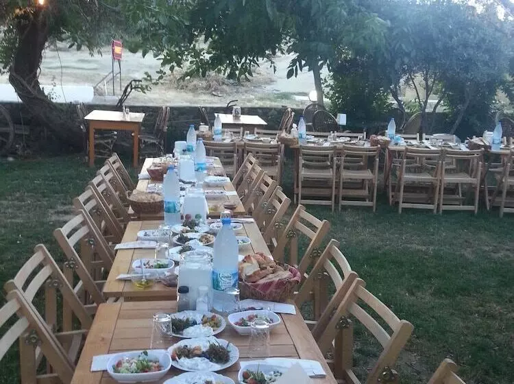 پانسیون Gokceada Uysallar Köy Evi