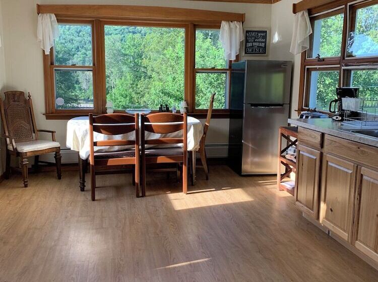 צימר Georgian Garden Inn