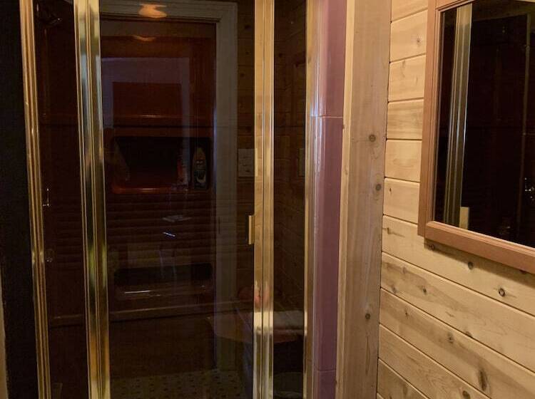 צימר Georgian Garden Inn