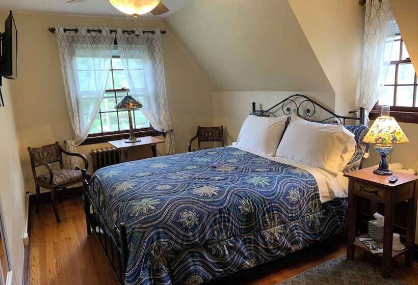 צימר Georgian Garden Inn