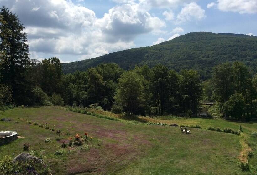 צימר Georgian Garden Inn