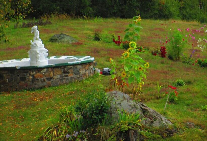 צימר Georgian Garden Inn