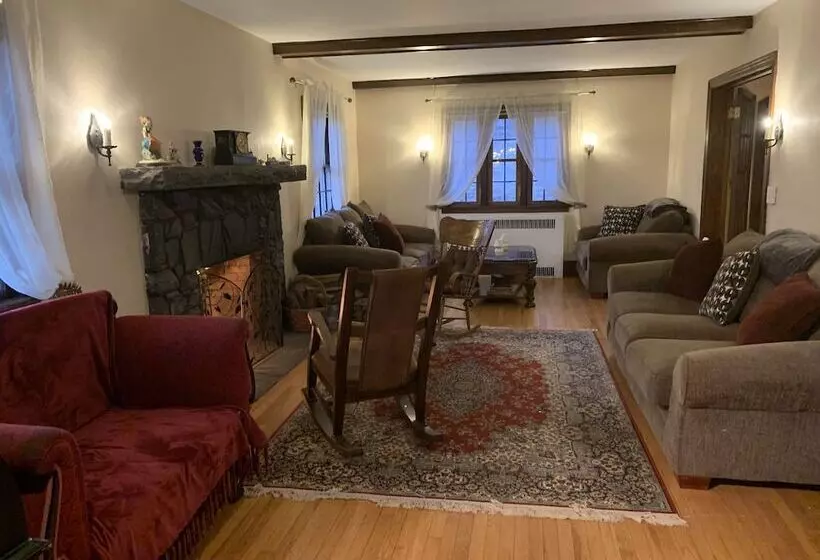 ベッドアンドブレックファースト Georgian Garden Inn