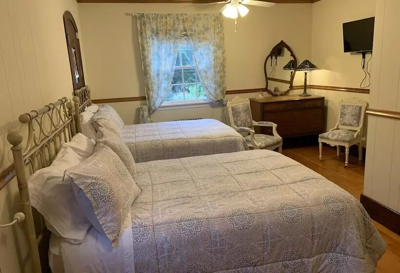 ベッドアンドブレックファースト Georgian Garden Inn
