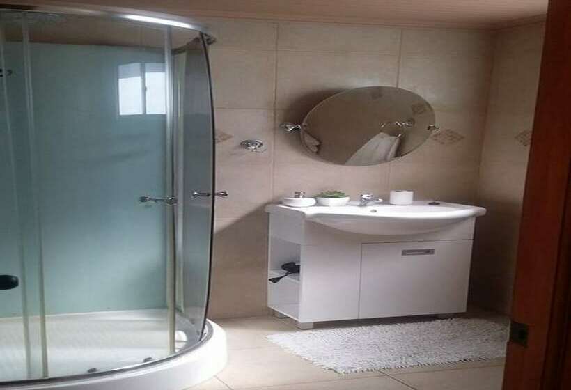 Cabaña Rústica Cristian Paihuano