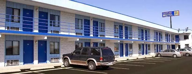 Country Host Motel