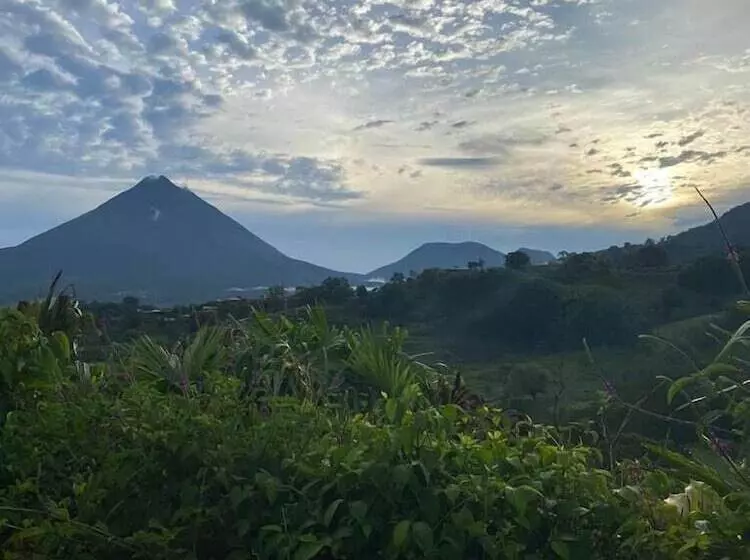 Hostelli Essence Arenal Spa & Yoga