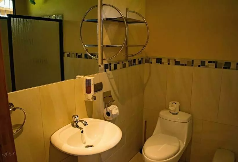 Hostelli Essence Arenal Spa & Yoga