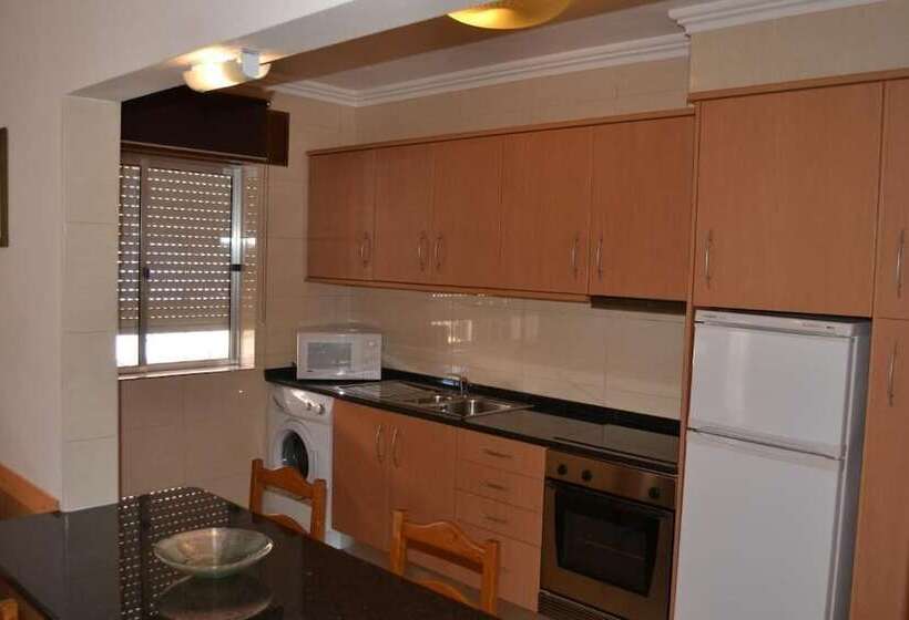 هتل Apartamentos Cabrita