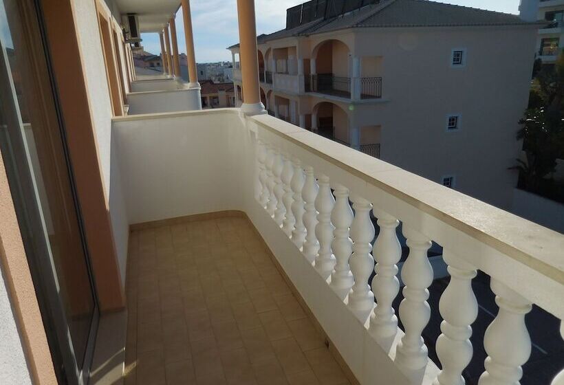 هتل Apartamentos Cabrita