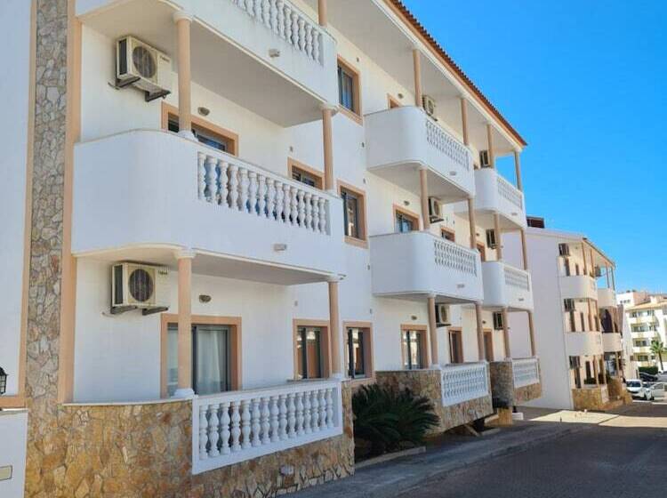 هتل Apartamentos Cabrita