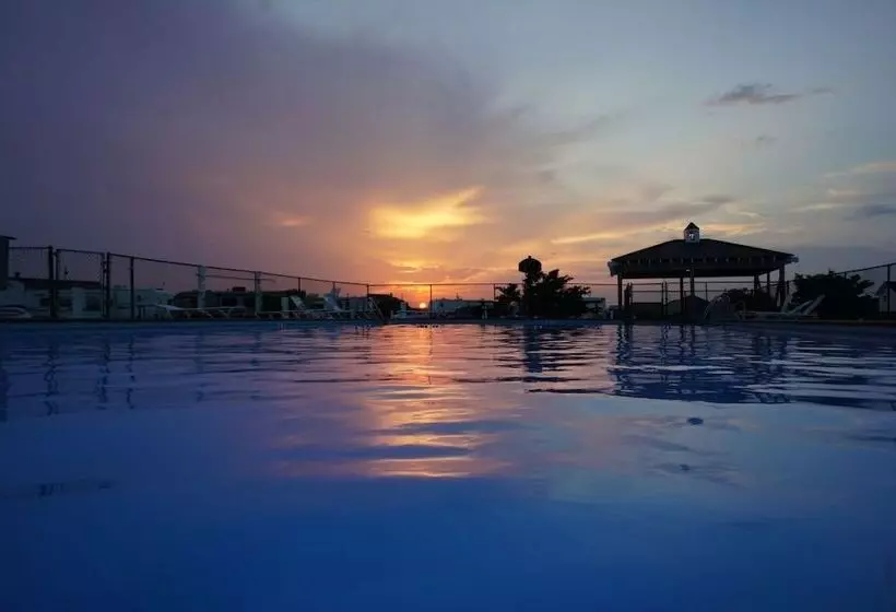 Hotelli Hatteras Sands Camping Resort