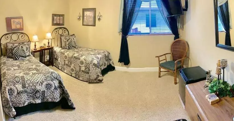 Hotelli Monroe Street Suites