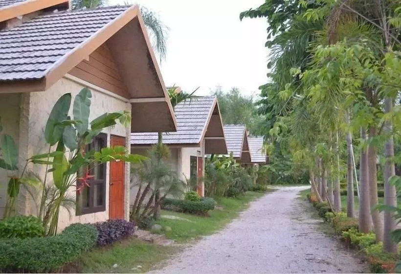 Hotelli Pangsarapee Resort