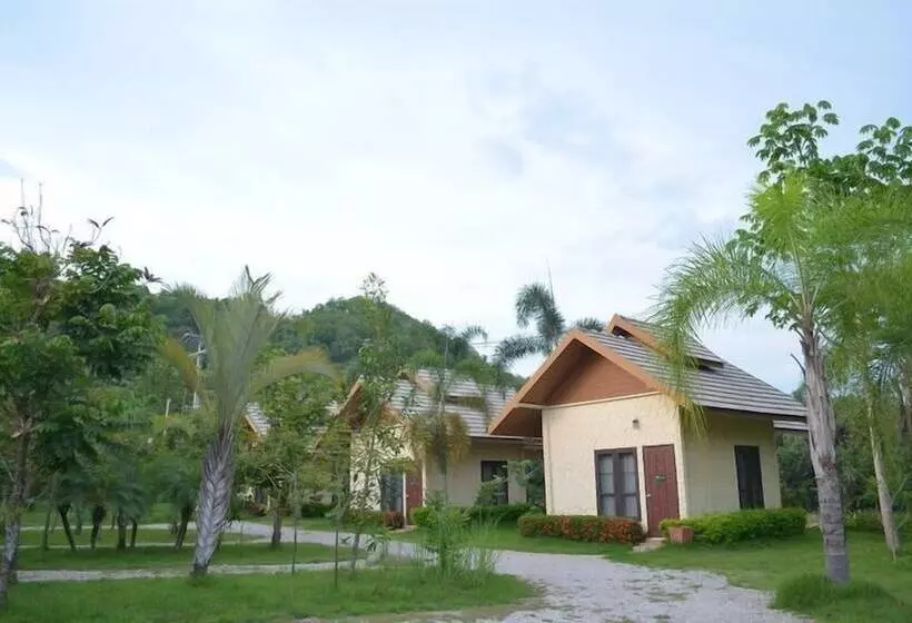 Hotelli Pangsarapee Resort