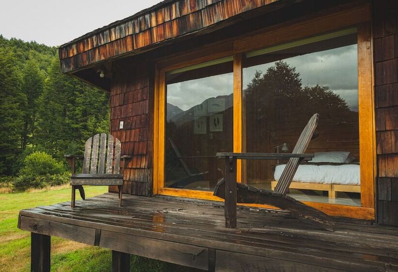 Отель Peuma Lodge Patagonia