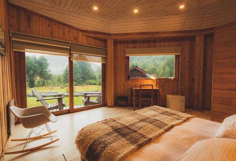 Отель Peuma Lodge Patagonia