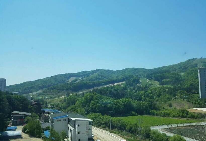 Hotel Phoenix Greentel