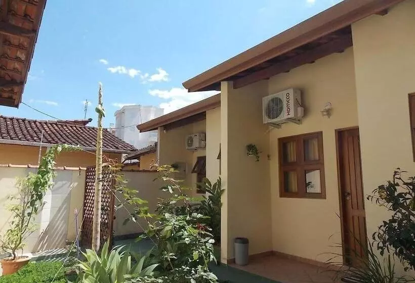 Hotelli Suítes Jardim Dos Sonhos