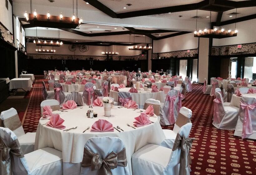 호텔 The Seasons Lodge