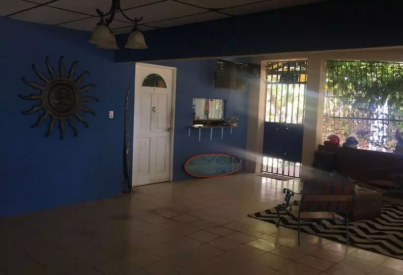 La Perla Del Pacifico   Hostel