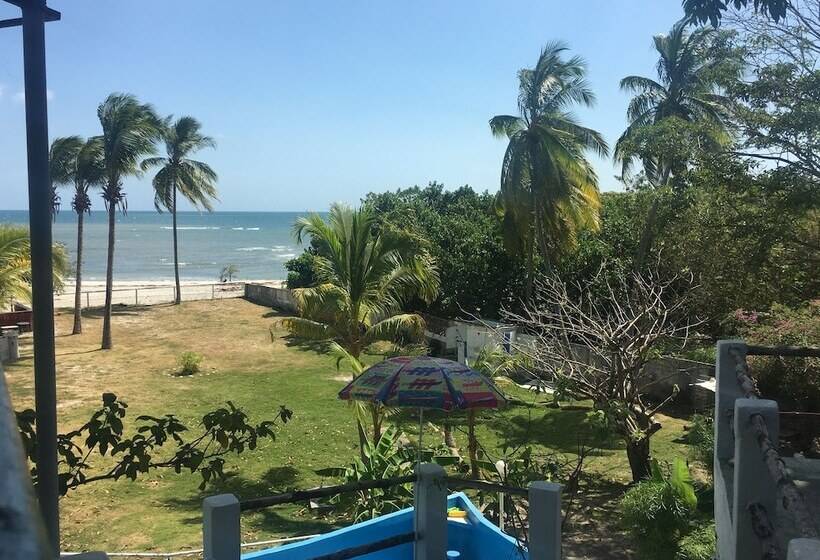 La Perla Del Pacifico   Hostel