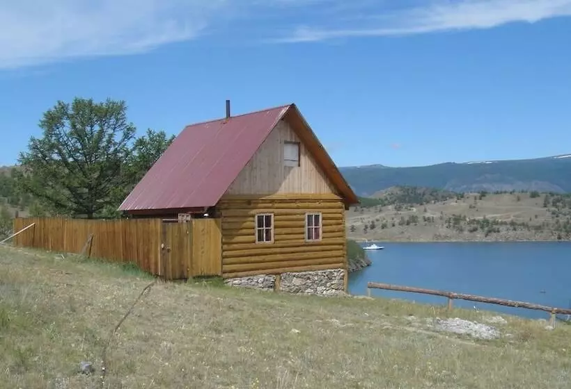 Majatalo Baikal Rainbow